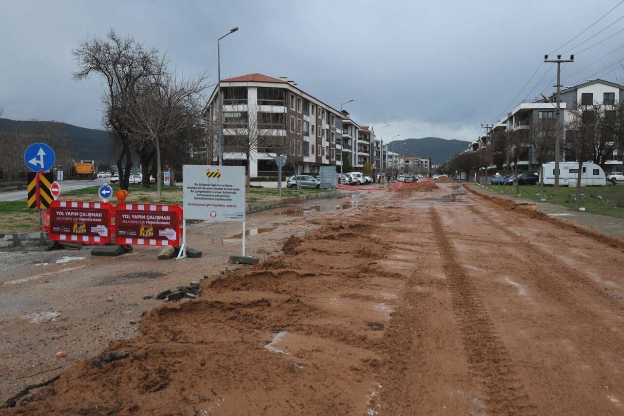 Akçaova ve Orhaniye’de Yol ve Altyapı Çalışmaları 1